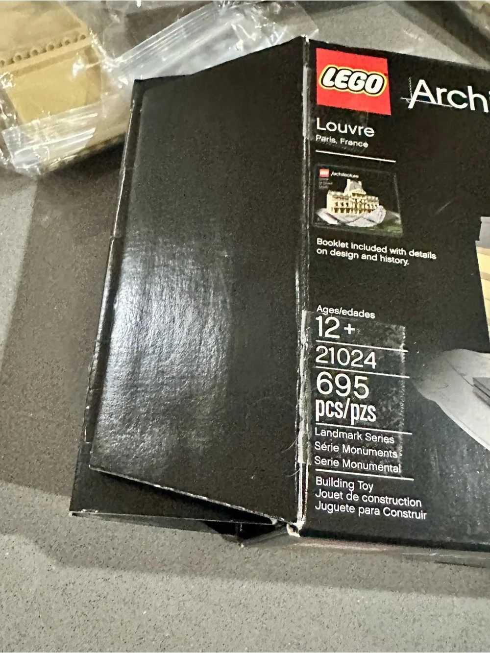 LEGO Architecture Louvre 21024 Complete w/ Box & Instructions Retired Set